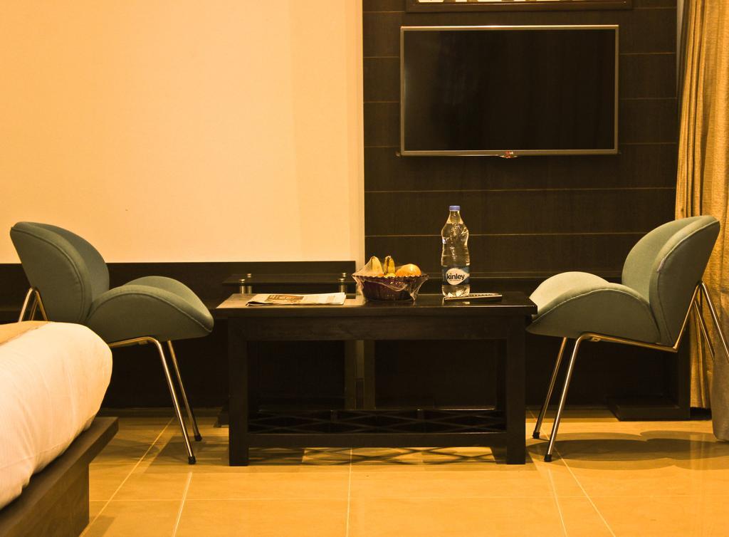 Hotel Nawalgarh Plaza Room photo